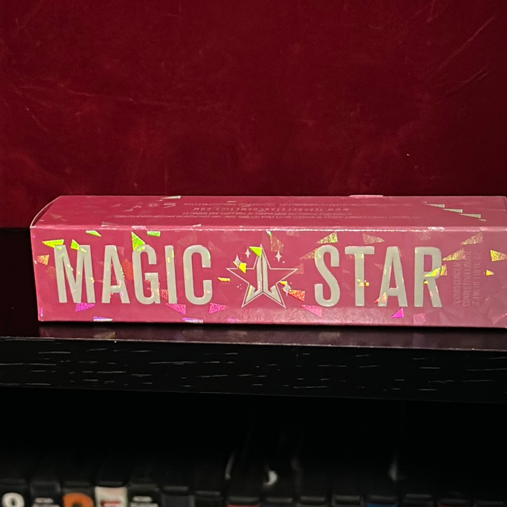 Jeffree Star Magic Star Concealer in yellow